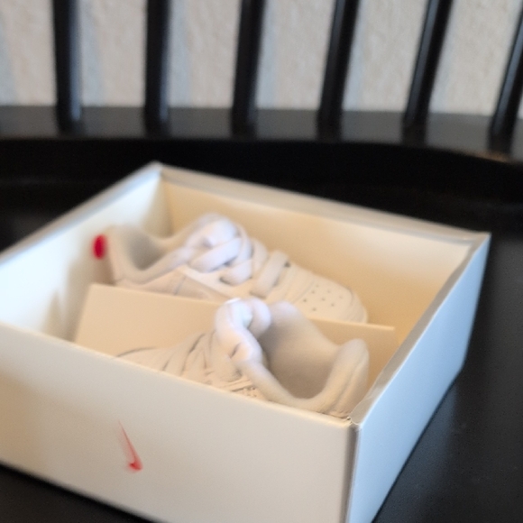 Nike Kids All-White Sneakers - Picture 10 of 13